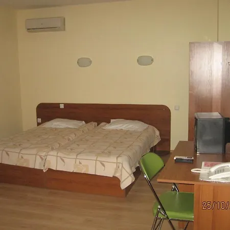 Elica Hotel 3*