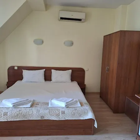 Elica Hotel 3*